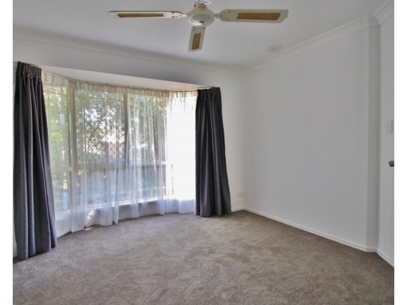 21 Wyncroft Street, Holland Park QLD 4121