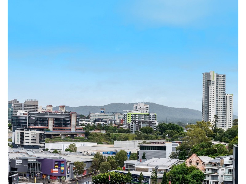 1111/30 Festival Place, Newstead QLD 4006