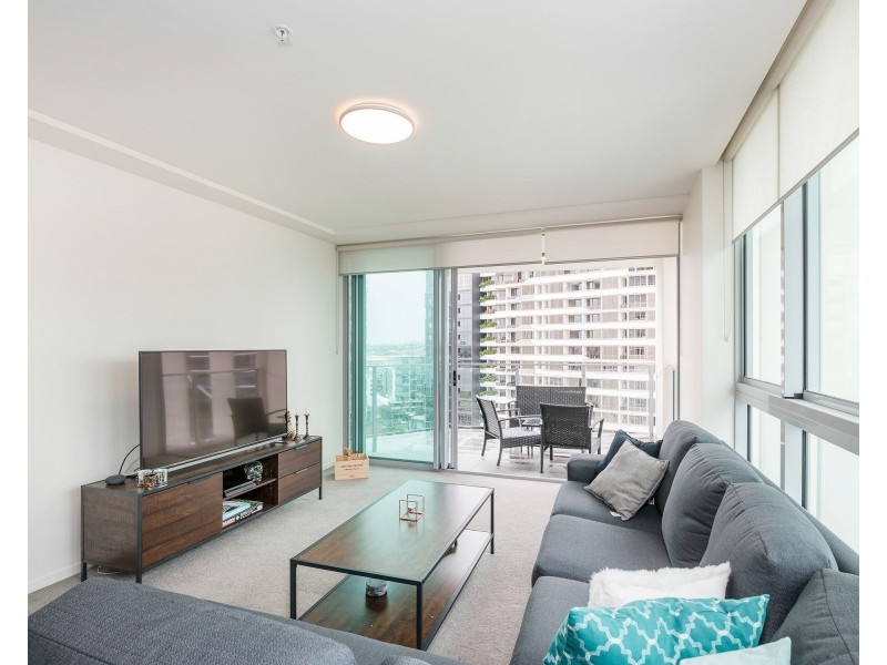 1111/30 Festival Place, Newstead QLD 4006