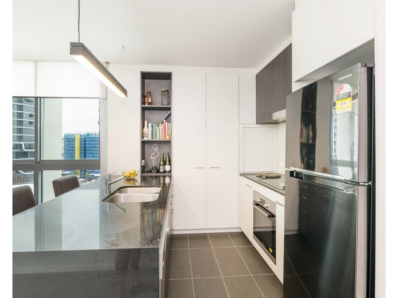 1111/30 Festival Place, Newstead QLD 4006