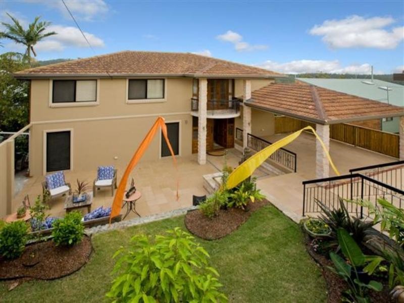 9 Garvary Street, Holland Park West QLD 4121