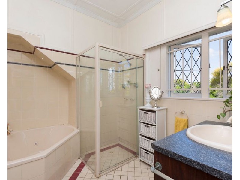 14 Verry Street, Coorparoo QLD 4151