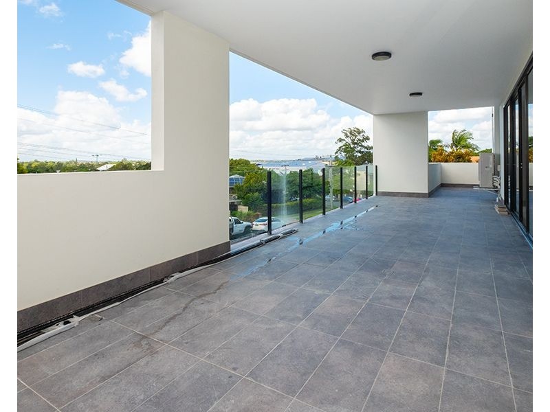 16 Le Grand Street, Macgregor QLD 4109