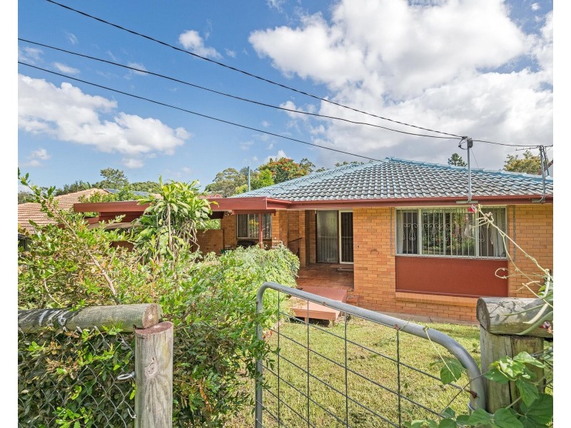 138 Harold Street, Holland Park QLD 4121