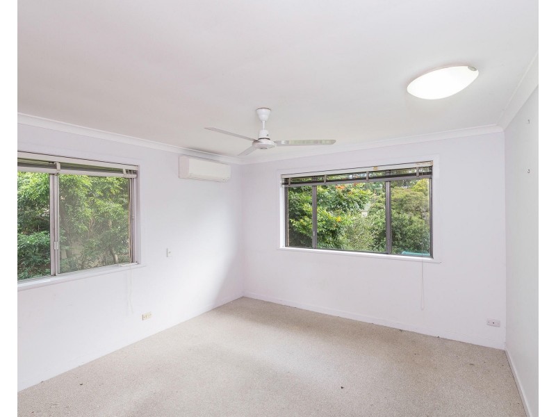 138 Harold Street, Holland Park QLD 4121