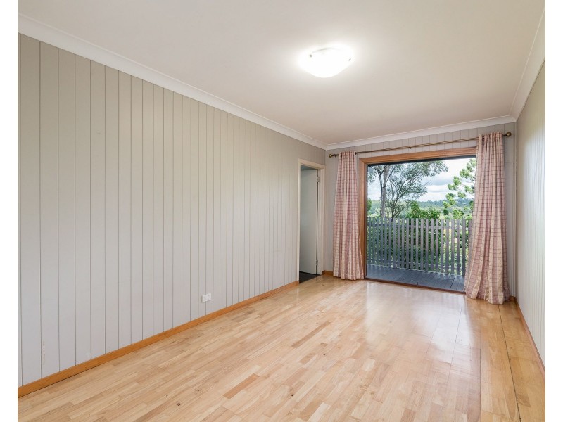 15 Cluden Street, Holland Park West QLD 4121