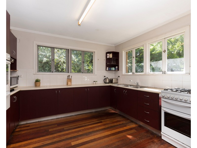 14 Enfield Street, Mount Gravatt East QLD 4122