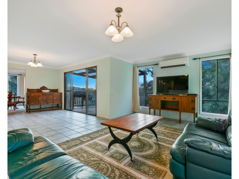 12 Dagmar Street, Holland Park West QLD 4121