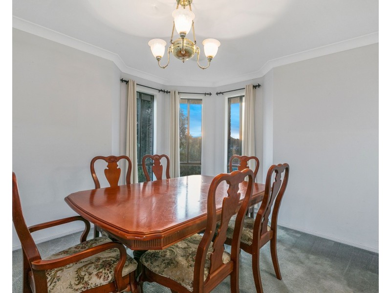 12 Dagmar Street, Holland Park West QLD 4121