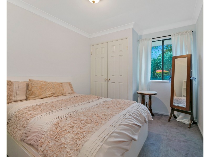 12 Dagmar Street, Holland Park West QLD 4121