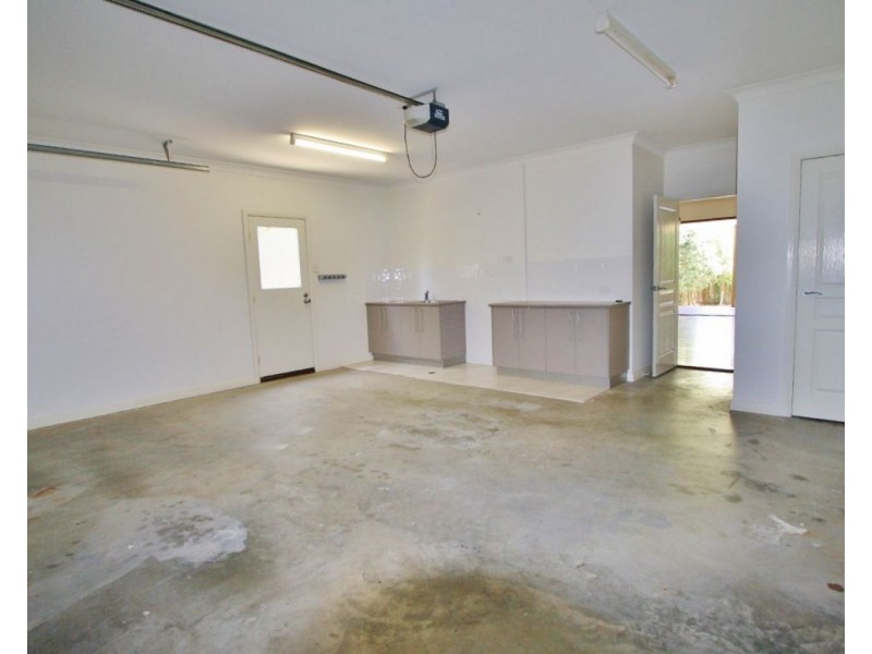 129 Graceville Avenue, Graceville QLD 4075