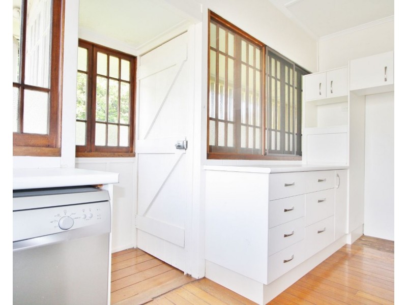 64 Pear Street, Greenslopes QLD 4120