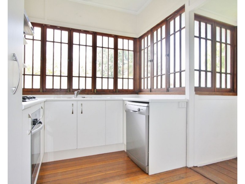 64 Pear Street, Greenslopes QLD 4120