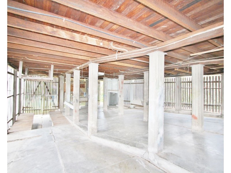 64 Pear Street, Greenslopes QLD 4120
