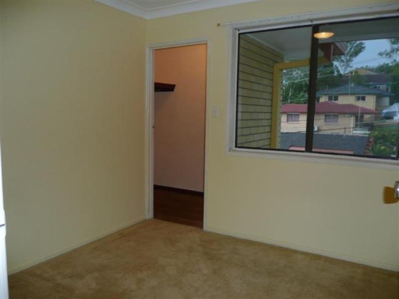 114 Barmore Street, Tarragindi QLD 4121