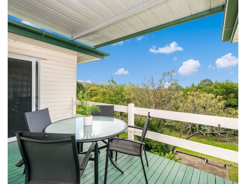 15 Carnelian Street, Holland Park QLD 4121