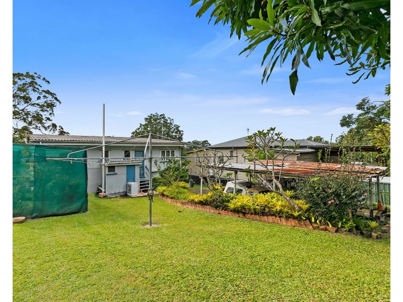 37 David Road, Holland Park QLD 4121