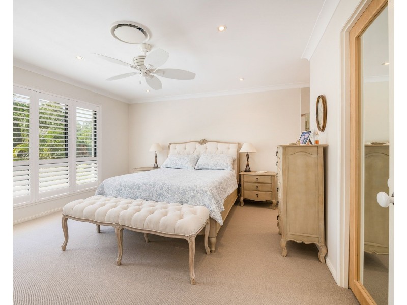 8 Piccadilly Place, Carindale QLD 4152