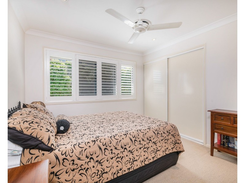 8 Piccadilly Place, Carindale QLD 4152