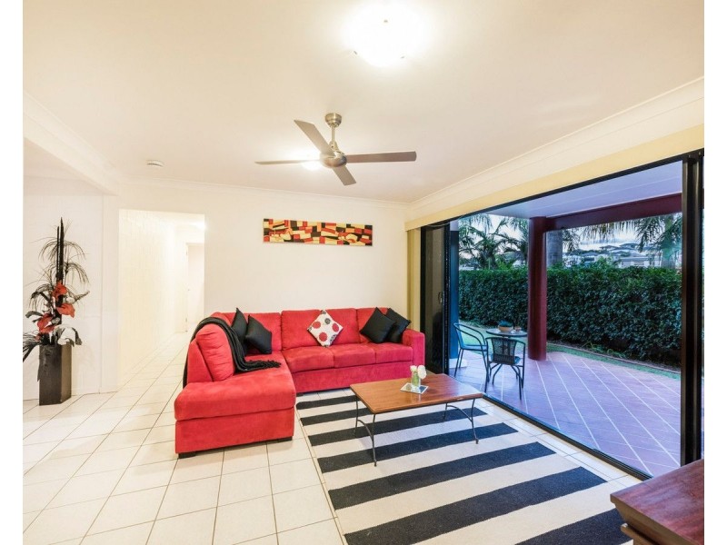 12 Arncliffe Street, Carindale QLD 4152