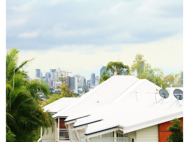 18 Chatsworth Road, Greenslopes QLD 4120