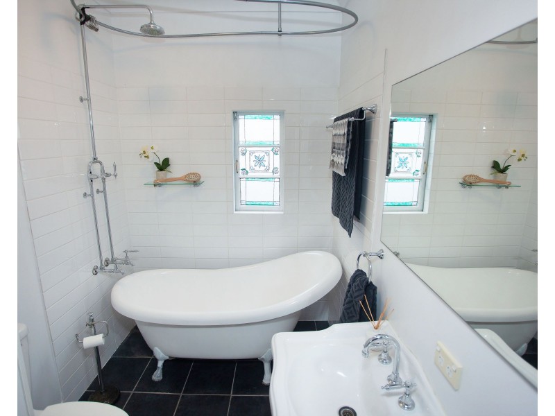 291 Nursery Road, Holland Park QLD 4121