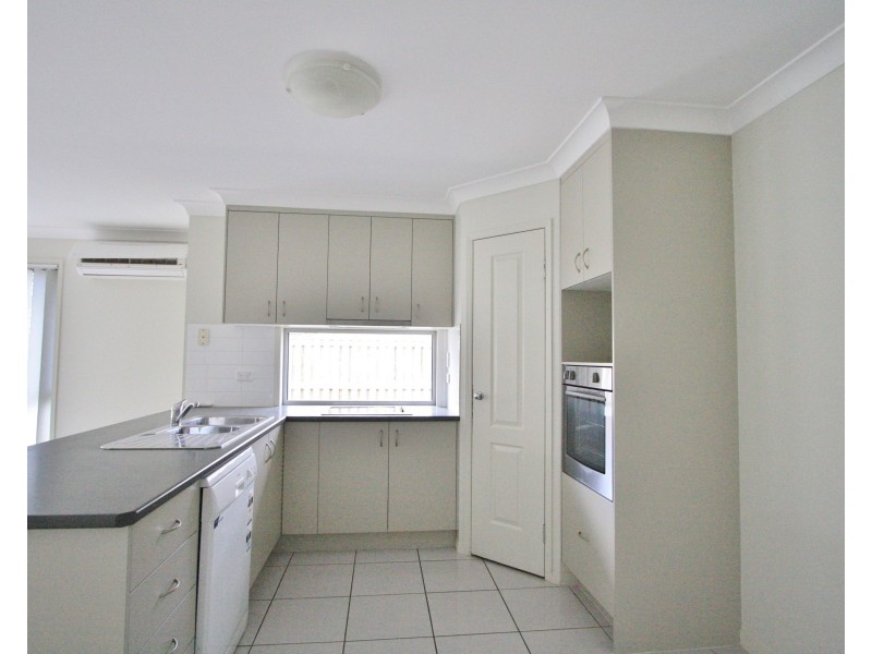 81 Cardena Drive, Augustine Heights QLD 4300