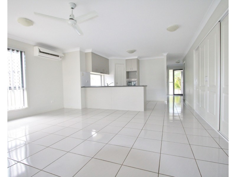 81 Cardena Drive, Augustine Heights QLD 4300