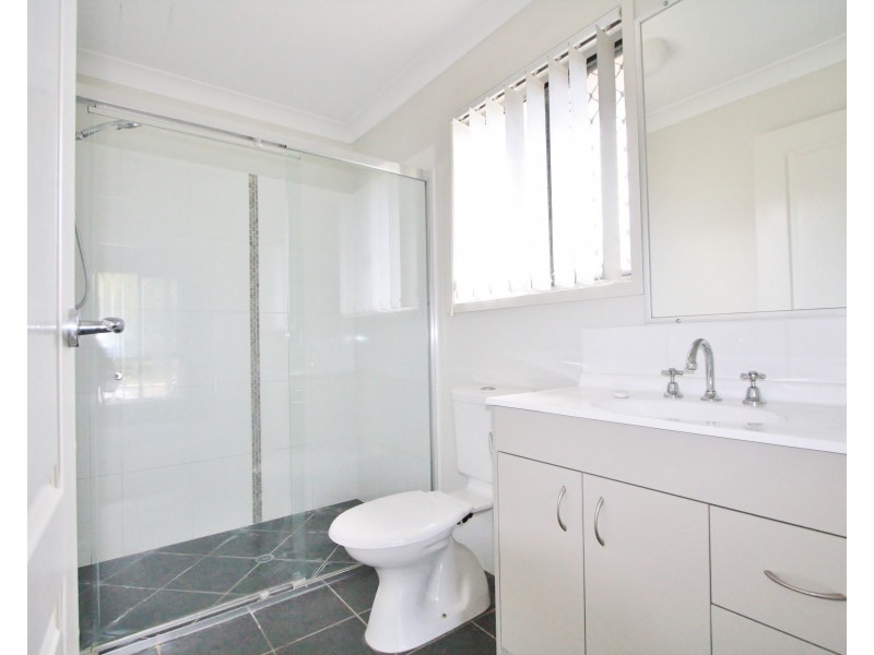 81 Cardena Drive, Augustine Heights QLD 4300