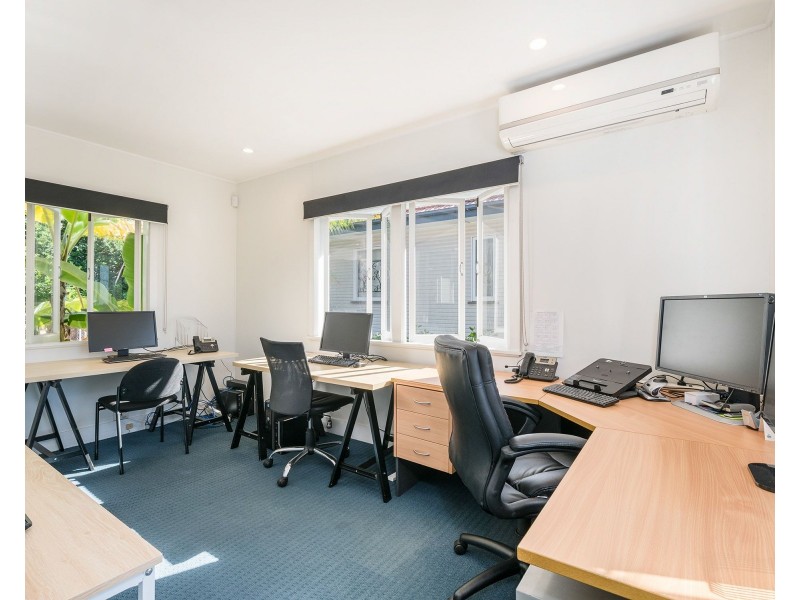 1651 Logan Road, Upper Mount Gravatt QLD 4122