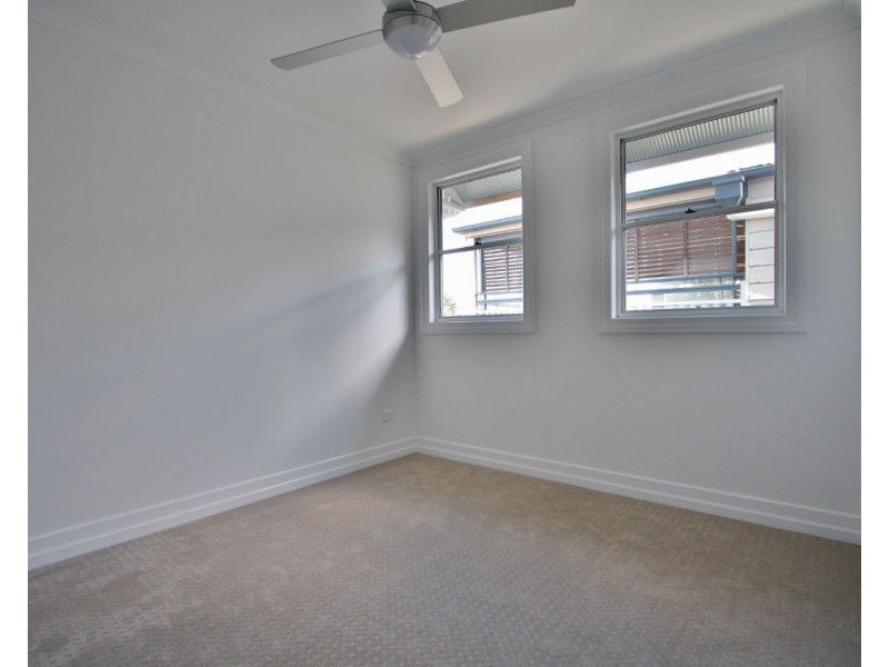 111 Victor Street, Holland Park QLD 4121