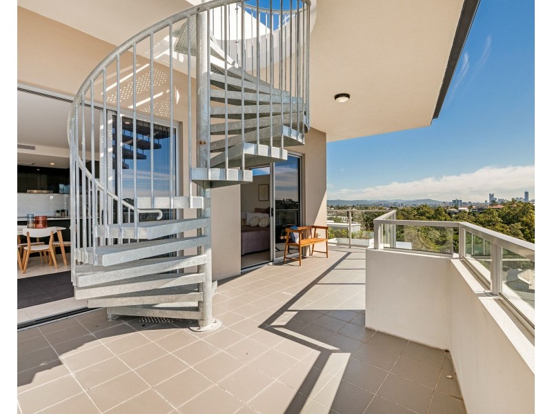 25/902 Logan Road, Holland Park West QLD 4121