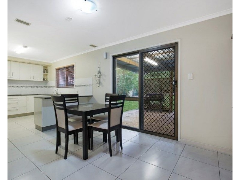 15 Chelsea Crescent, Alexandra Hills QLD 4161