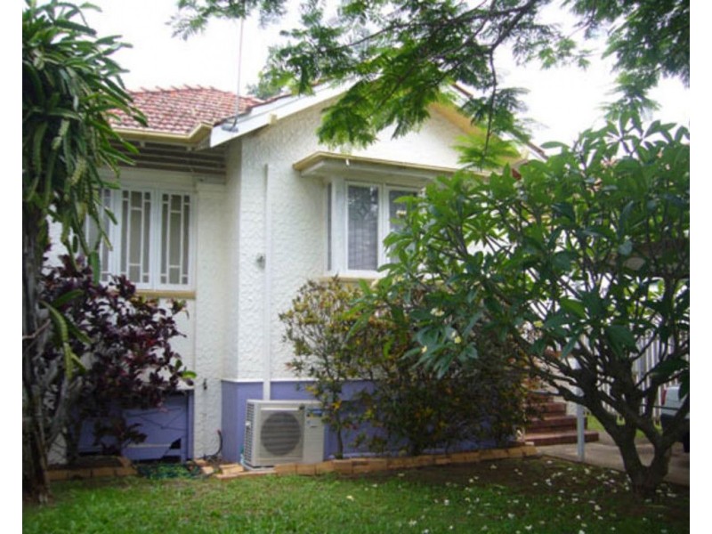 34 Crump Street, Holland Park West QLD 4121