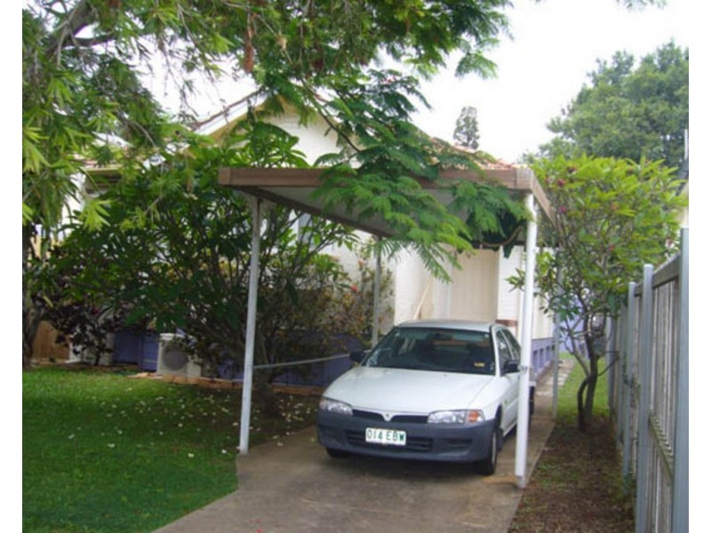 34 Crump Street, Holland Park West QLD 4121