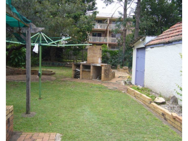 34 Crump Street, Holland Park West QLD 4121