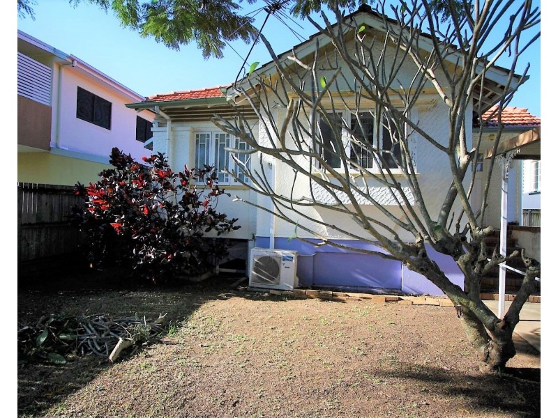 34 Crump Street, Holland Park West QLD 4121