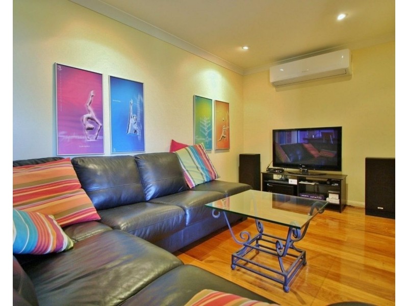 9 Gyranda Street, Carina Heights QLD 4152