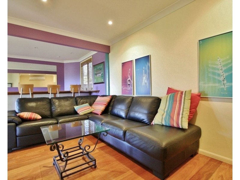 9 Gyranda Street, Carina Heights QLD 4152