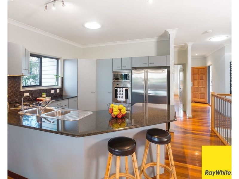 124 Central Avenue, Sherwood QLD 4075