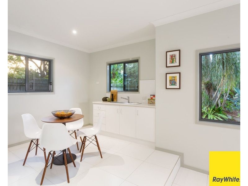 124 Central Avenue, Sherwood QLD 4075