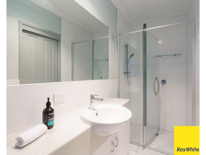 124 Central Avenue, Sherwood QLD 4075