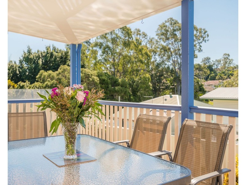 11 Driver Street, Holland Park West QLD 4121