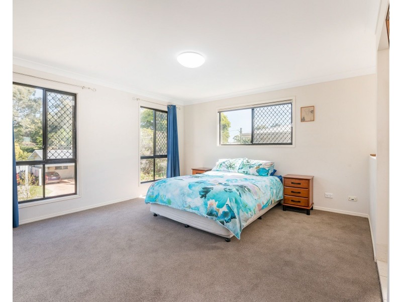 11 Driver Street, Holland Park West QLD 4121