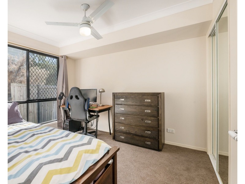 11 Driver Street, Holland Park West QLD 4121