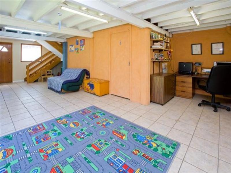 24 Joachim Street, Holland Park West QLD 4121