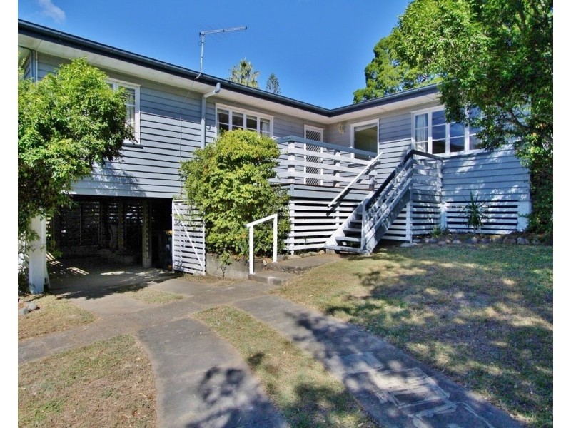 36 Orwell Street, Camp Hill QLD 4152