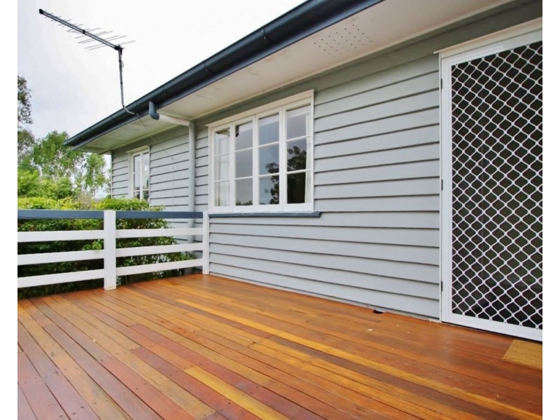 36 Orwell Street, Camp Hill QLD 4152