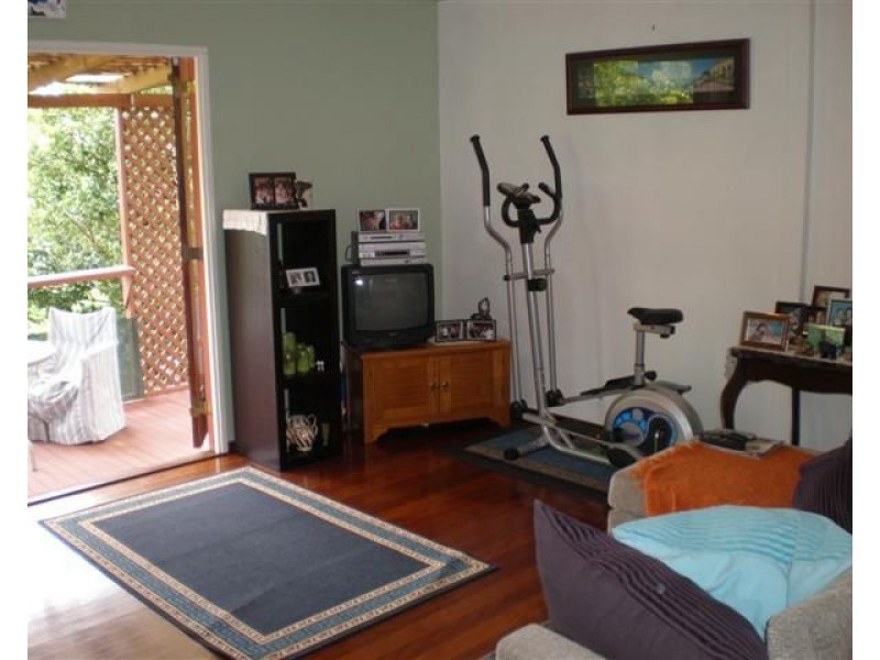 10B Corn Street, Holland Park QLD 4121