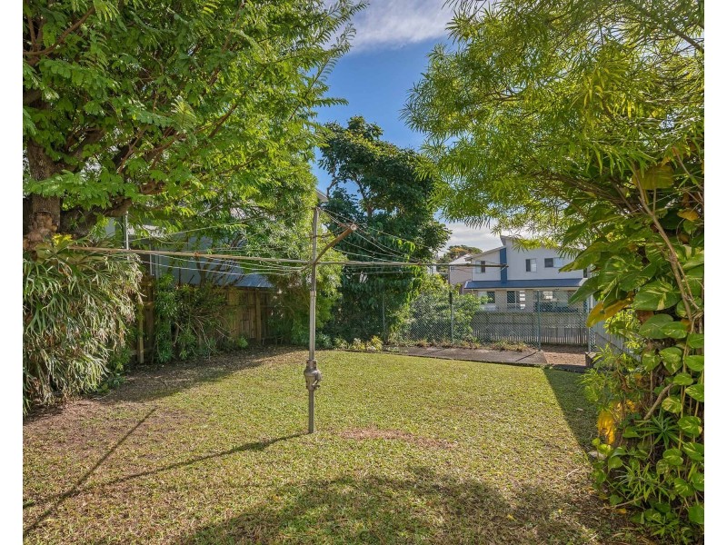 12 Koolatah Street, Carina QLD 4152